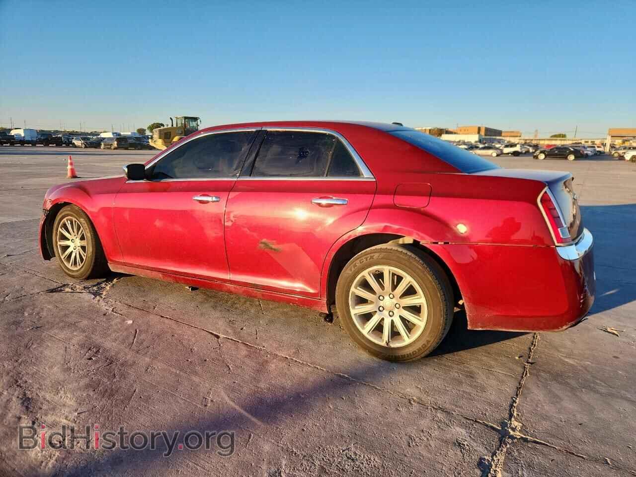 2014 CHRYSLER 300 - VIN: 2C3CCAEG2EH183828 - Фото 2