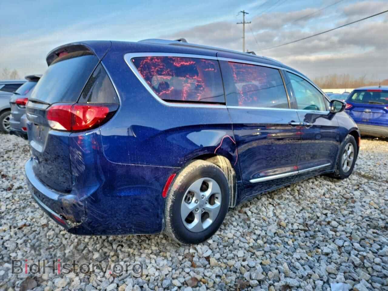 2017 CHRYSLER PACIFICA - VIN: 2C4RC1EG4HR647805 - Фото 3