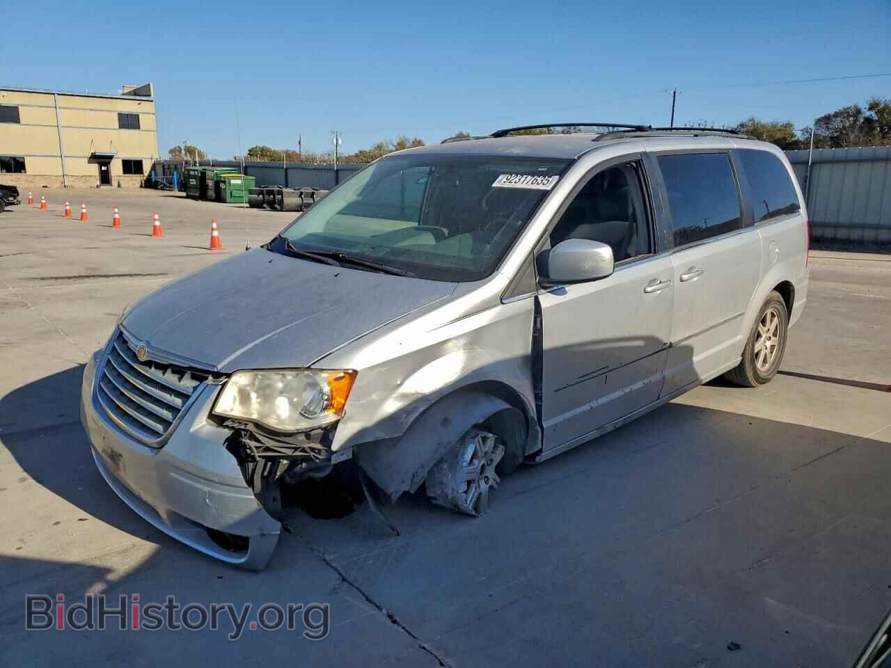 Photo 2A4RR5D19AR235219 - CHRYSLER MINIVAN 2010