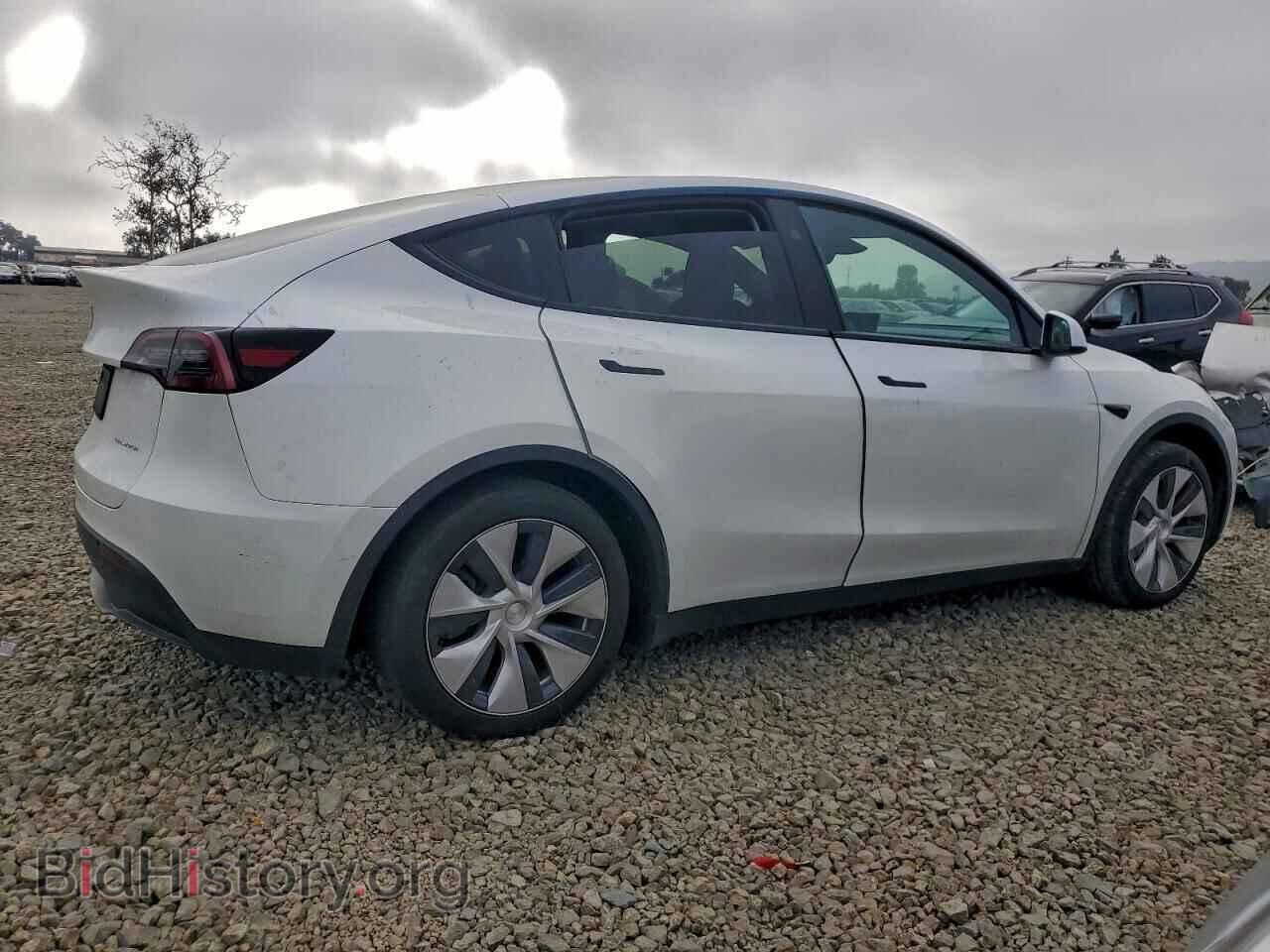 2023 TESLA MODEL Y - VIN: 7SAYGAEE7PF964974 - Фото 3