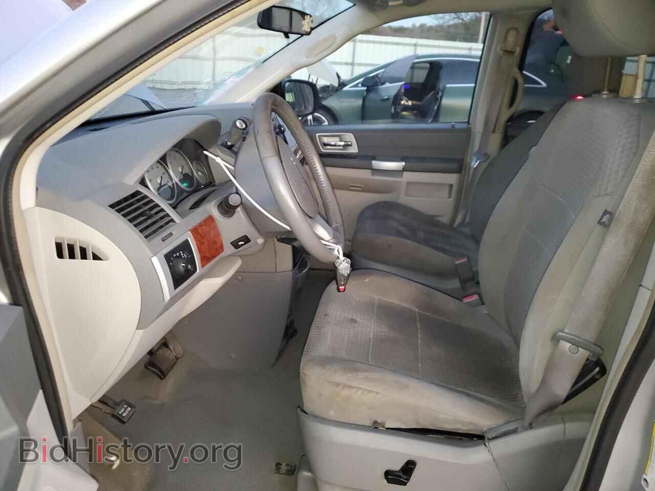 2008 CHRYSLER MINIVAN - VIN: 2A8HR54P38R682685 - Фото 7