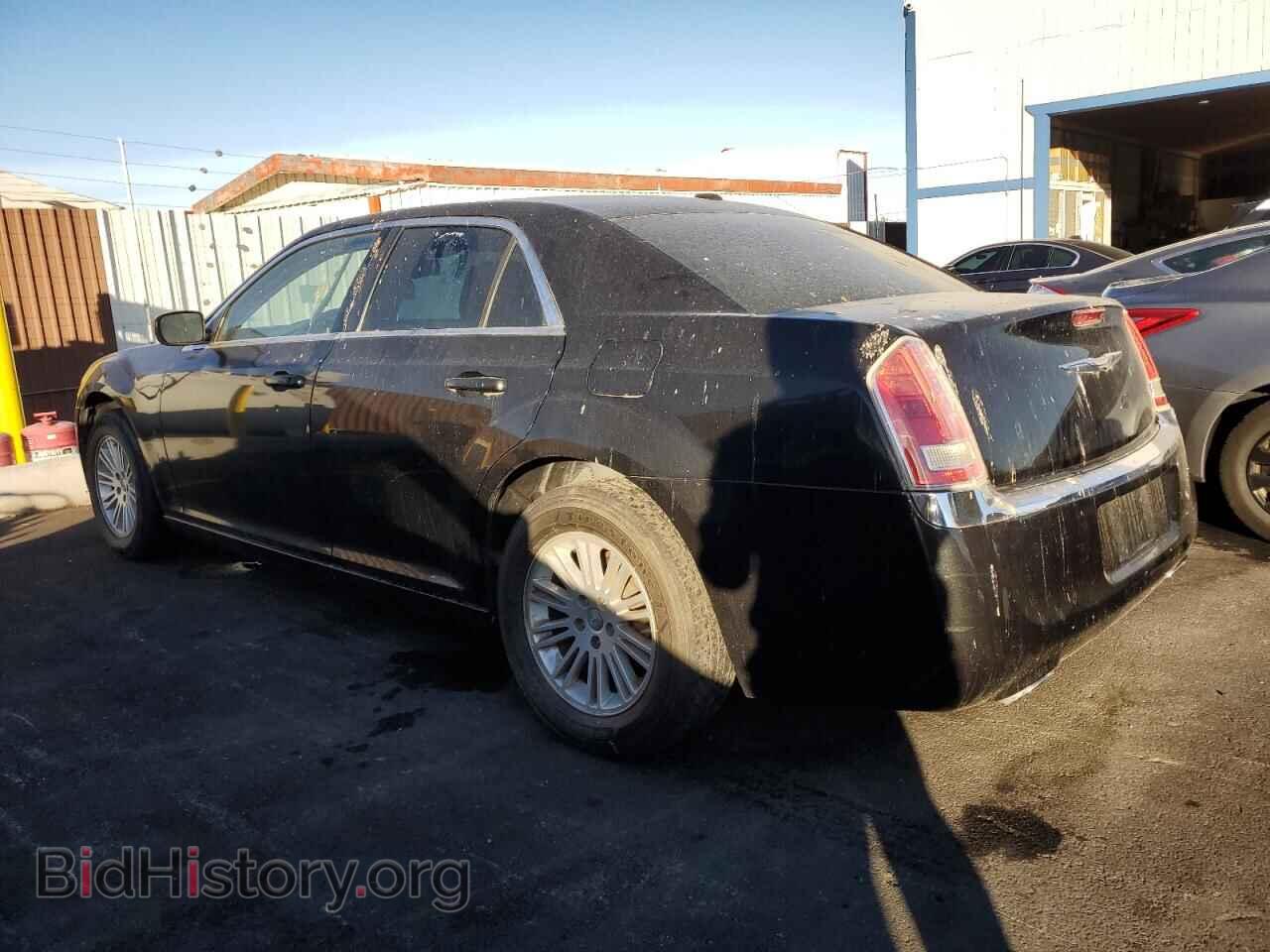 2011 CHRYSLER 300 - VIN: 2C3CA4CG4BH535846 - Фото 2