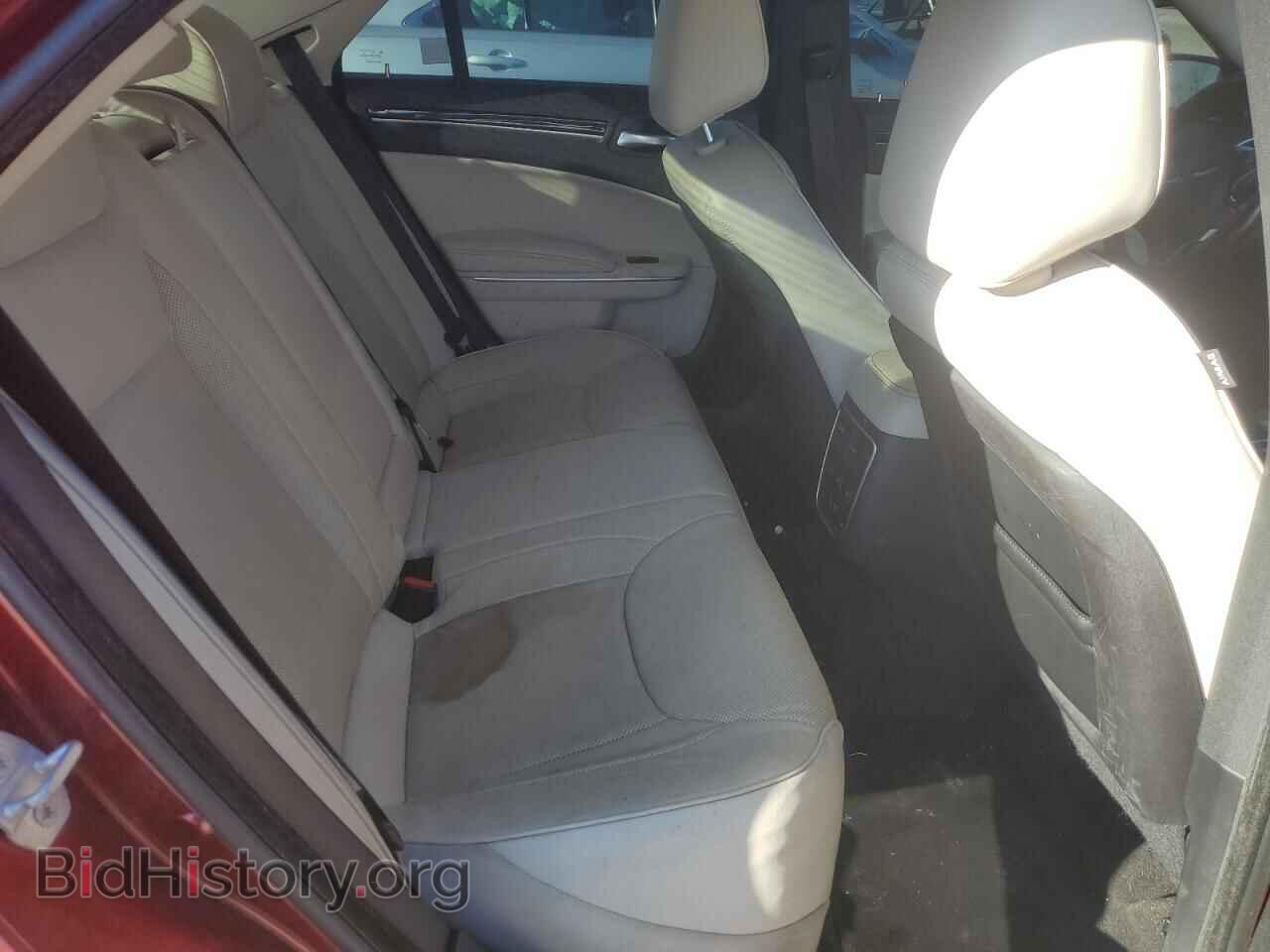 2016 CHRYSLER 300 - VIN: 2C3CCAKG8GH200025 - Фото 10