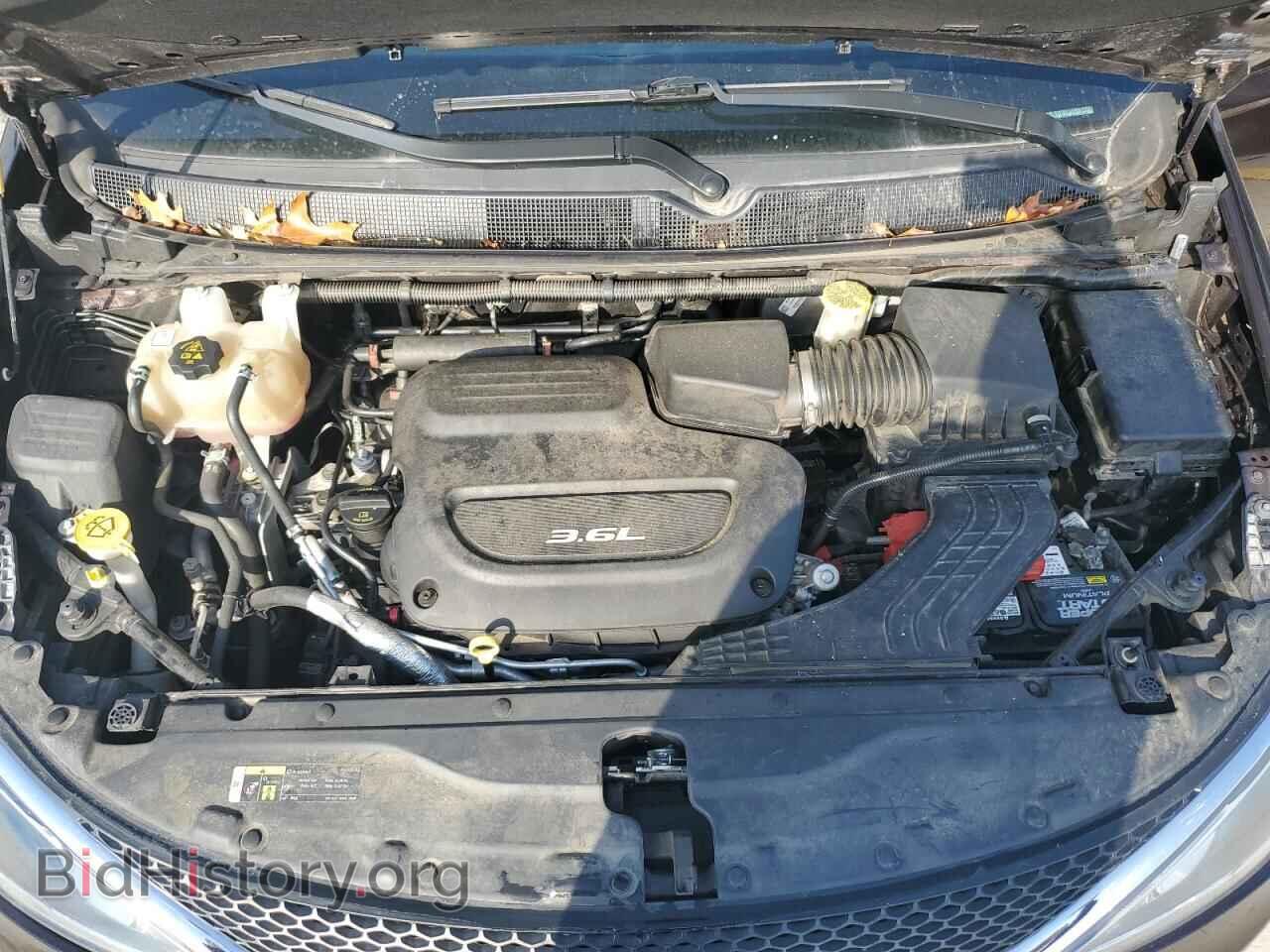2018 CHRYSLER PACIFICA - VIN: 2C4RC1EG0JR317536 - Photo 12
