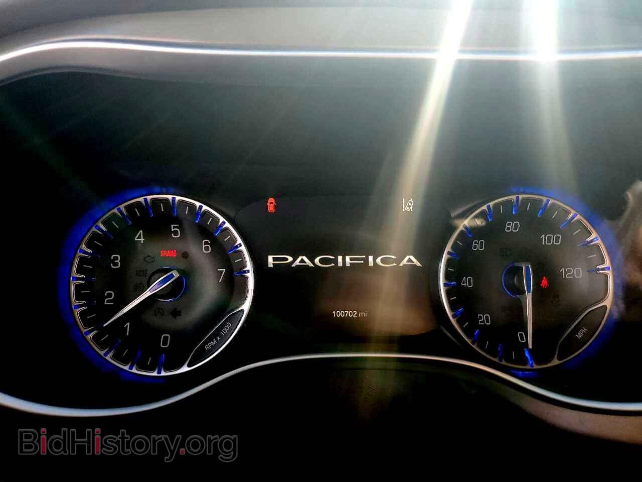 2018 CHRYSLER PACIFICA - VIN: 2C4RC1EG0JR317536 - Photo 9