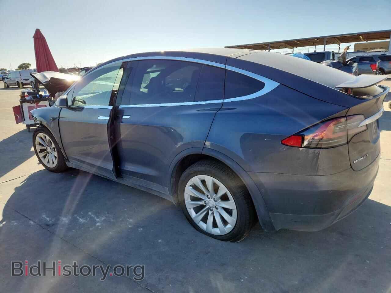 2018 TESLA MODEL X - VIN: 5YJXCAE20JF112872 - Фото 2