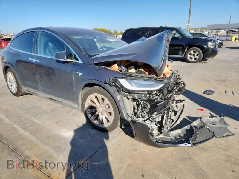 2018 Tesla MODEL X (VIN 5YJXCAE20JF112872) — фото 4 из 13