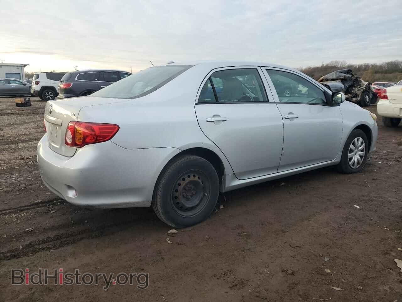2010 TOYOTA COROLLA - VIN: 2T1BU4EE4AC357018 - Фото 3
