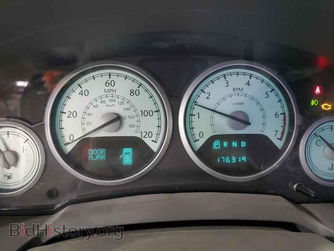 2008 CHRYSLER MINIVAN - VIN: 2A8HR54P18R844460 - Фото 9