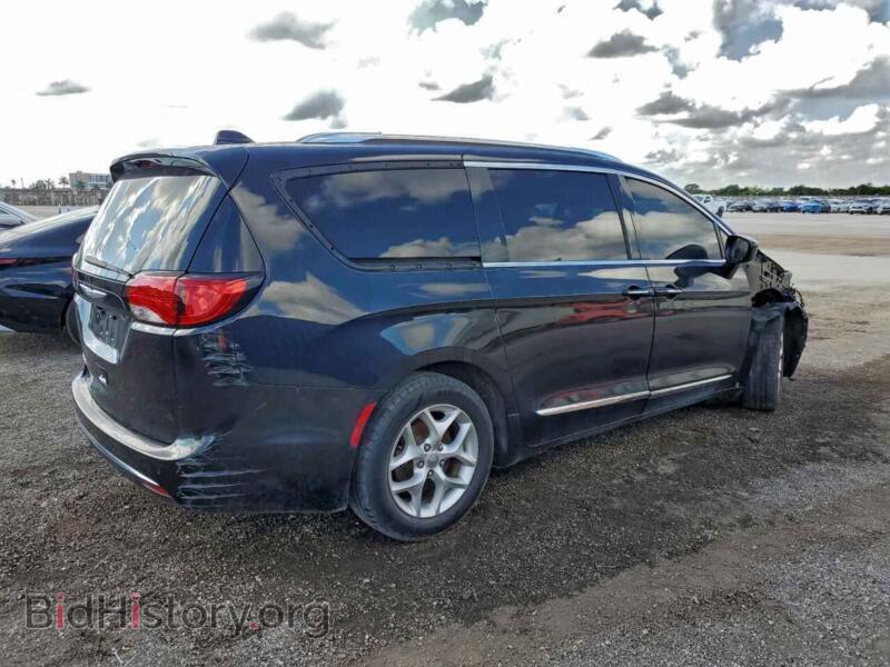 2020 Chrysler PACIFICA (VIN 2C4RC1BG3LR115488) — photo 3 of 14