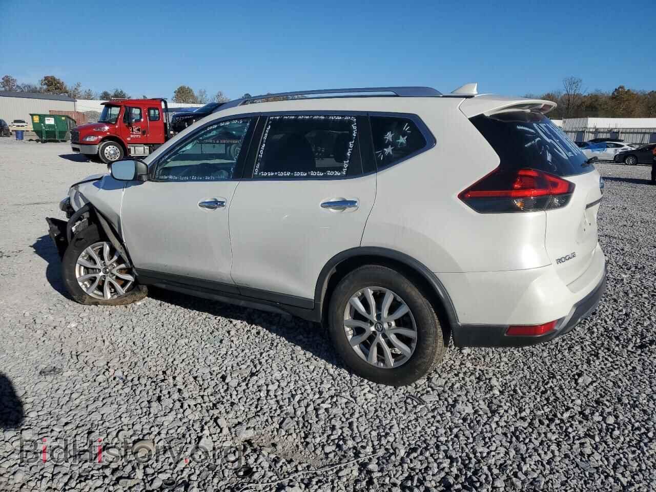 2018 NISSAN ROGUE - VIN: KNMAT2MV1JP569915 - Фото 2