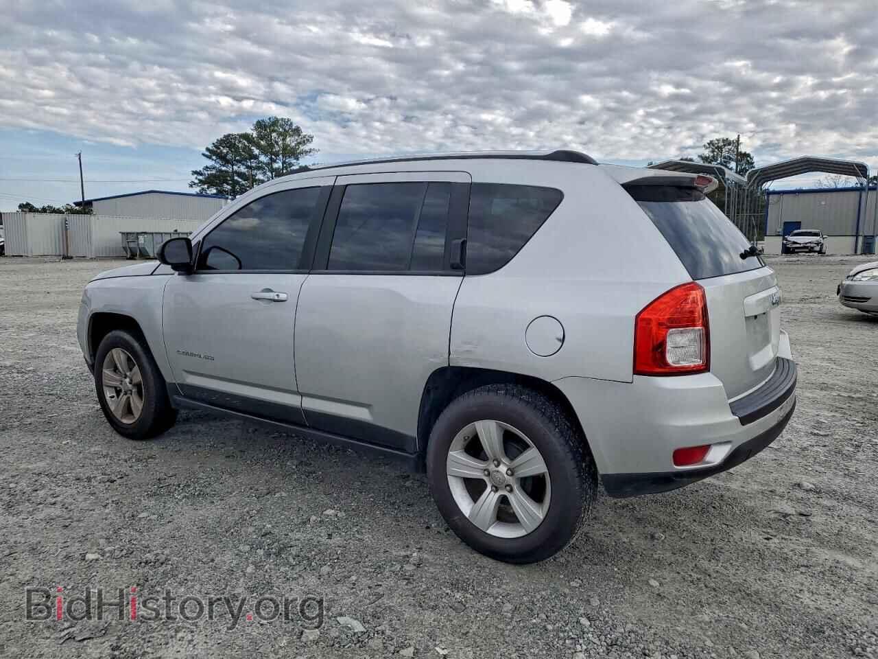 2011 JEEP COMPASS - VIN: 1J4NT1FB5BD229372 - Фото 2