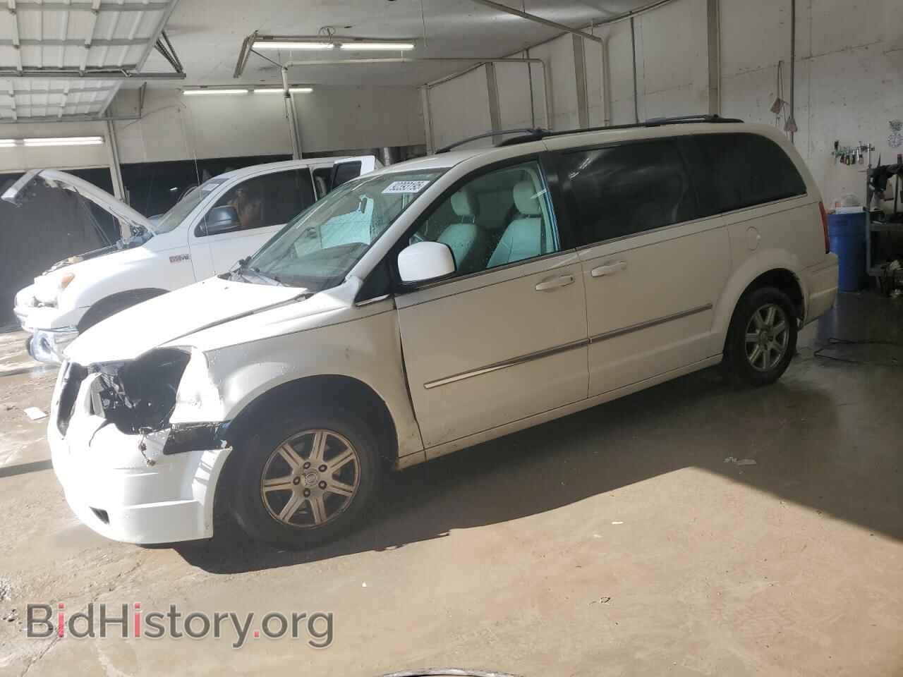 Photo 2A4RR5D14AR142933 - CHRYSLER MINIVAN 2010