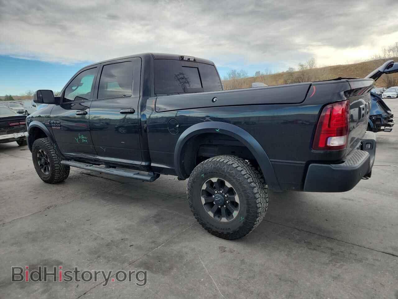 2017 RAM 2500 - VIN: 3C6TR5EJ0HG730555 - Photo 2
