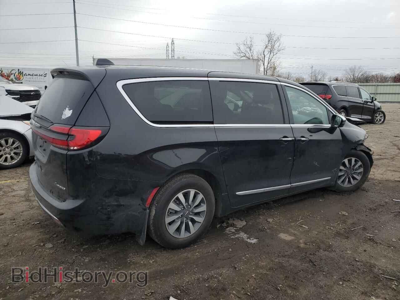 2023 CHRYSLER PACIFICA - VIN: 2C4RC1S70PR509648 - Фото 3