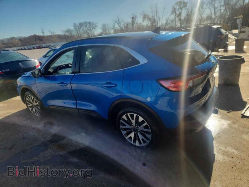 2020 Ford ESCAPE (VIN 1FMCU9J97LUA00640) — photo 2 of 15