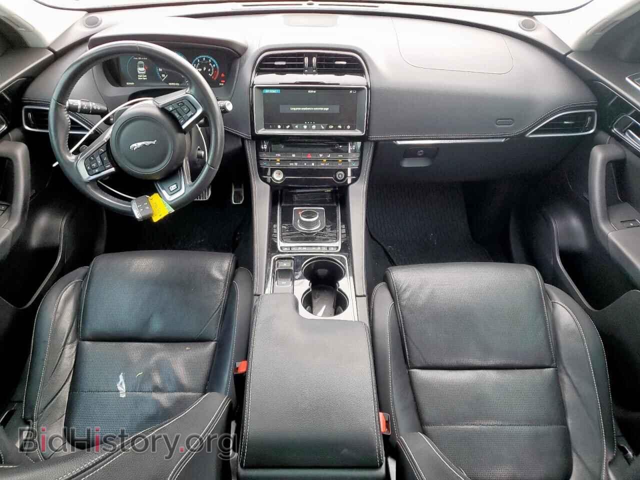 2017 JAGUAR F-PACE - VIN: SADCL2BVXHA898030 - Фото 8