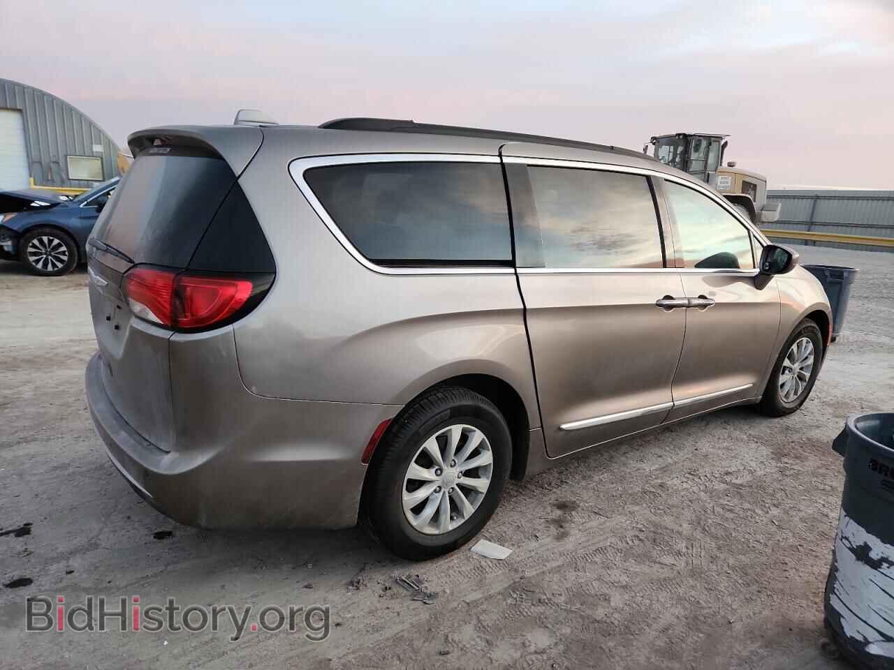 2017 CHRYSLER PACIFICA - VIN: 2C4RC1BG2HR536013 - Фото 3