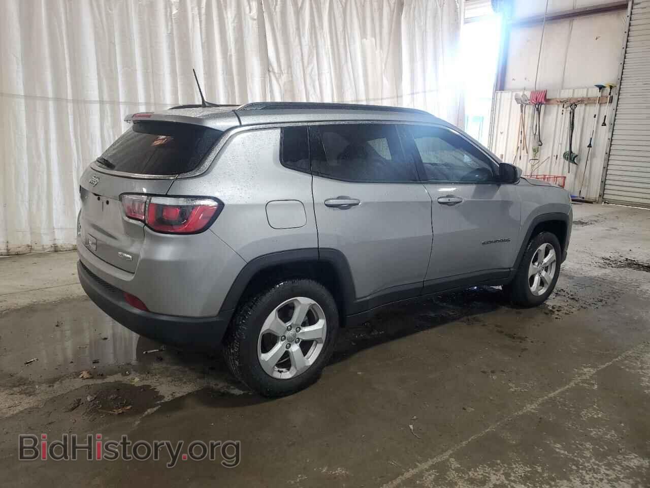 2019 JEEP COMPASS - VIN: 3C4NJDBB0KT761044 - Фото 3