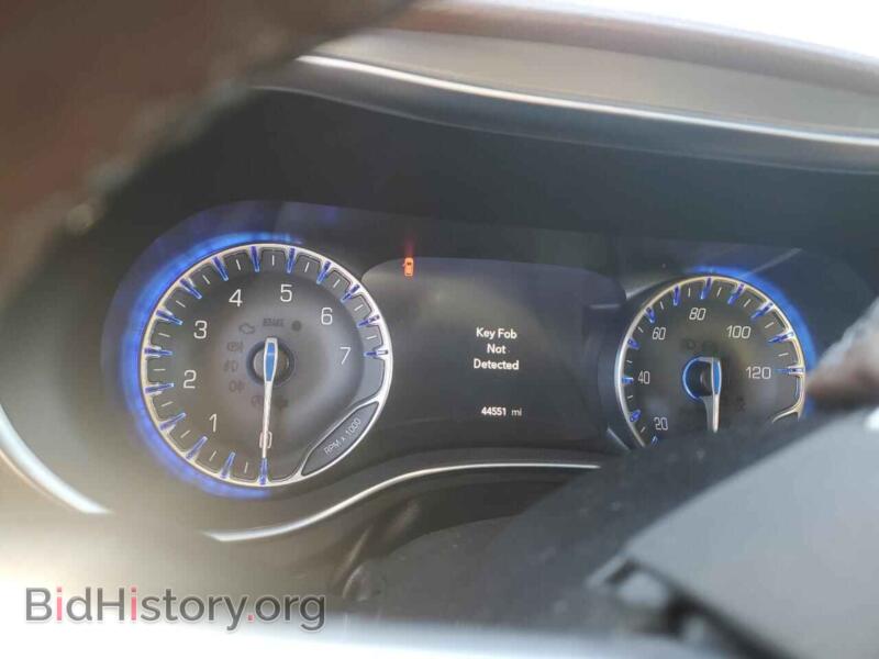 2020 Chrysler PACIFICA (VIN 2C4RC1GG2LR135692) — photo 9 of 15