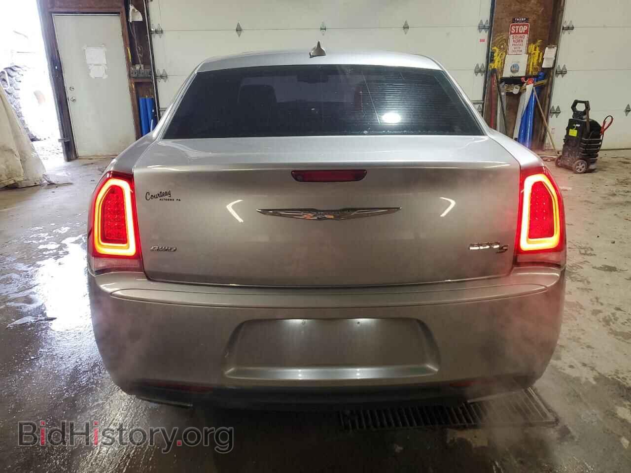 2016 CHRYSLER 300 - VIN: 2C3CCAGG3GH164365 - Фото 6