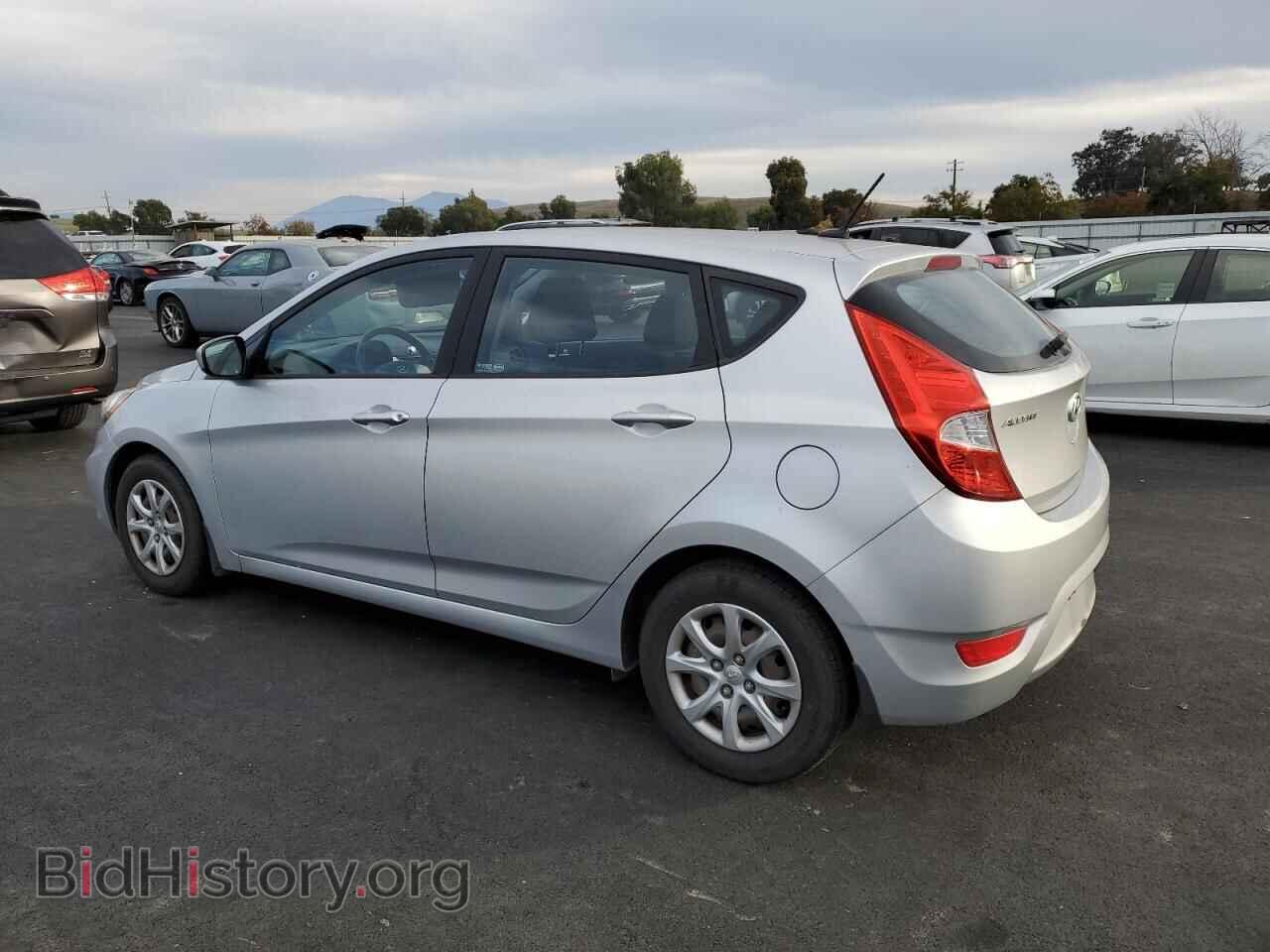 2013 HYUNDAI ACCENT - VIN: KMHCT5AE7DU084131 - Фото 2