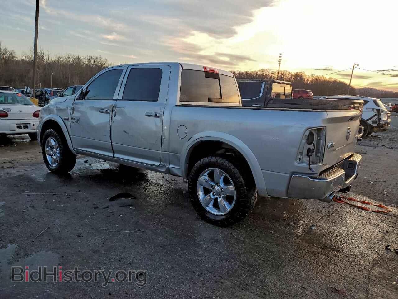2016 RAM 1500 - VIN: 3C6RR7LT0GG135987 - Photo 2