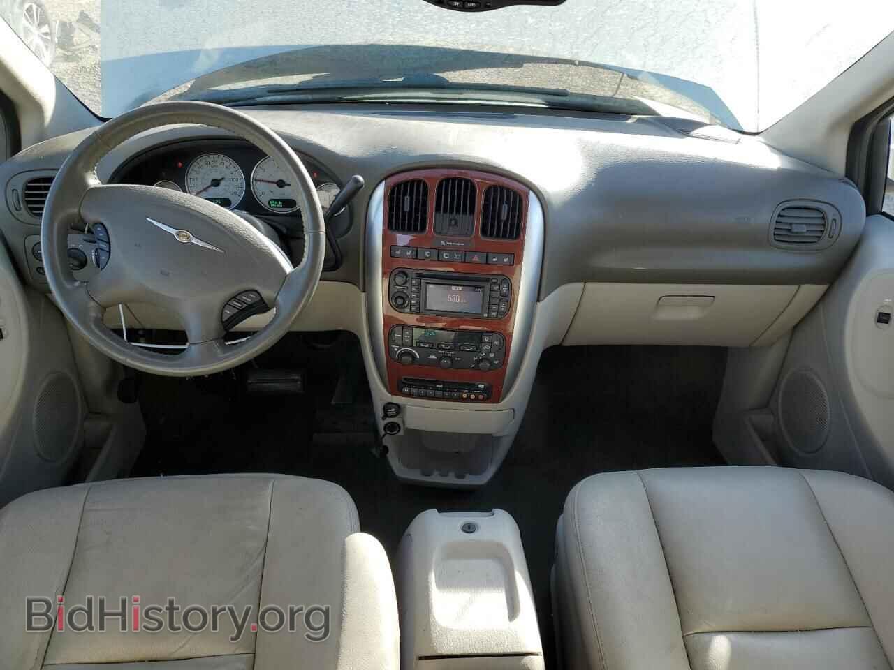2005 CHRYSLER MINIVAN - VIN: 2C8GP64L65R338600 - Photo 8