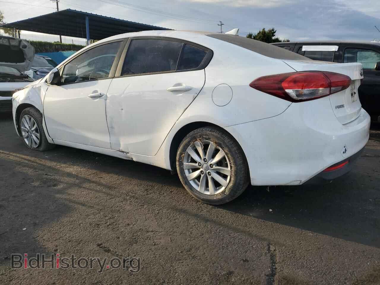 2017 KIA FORTE - VIN: 3KPFK4A73HE050725 - Фото 2