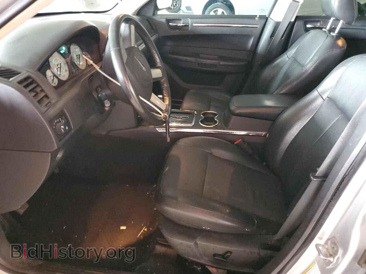 2010 CHRYSLER 300 - VIN: 2C3CA5CV1AH234681 - Фото 7