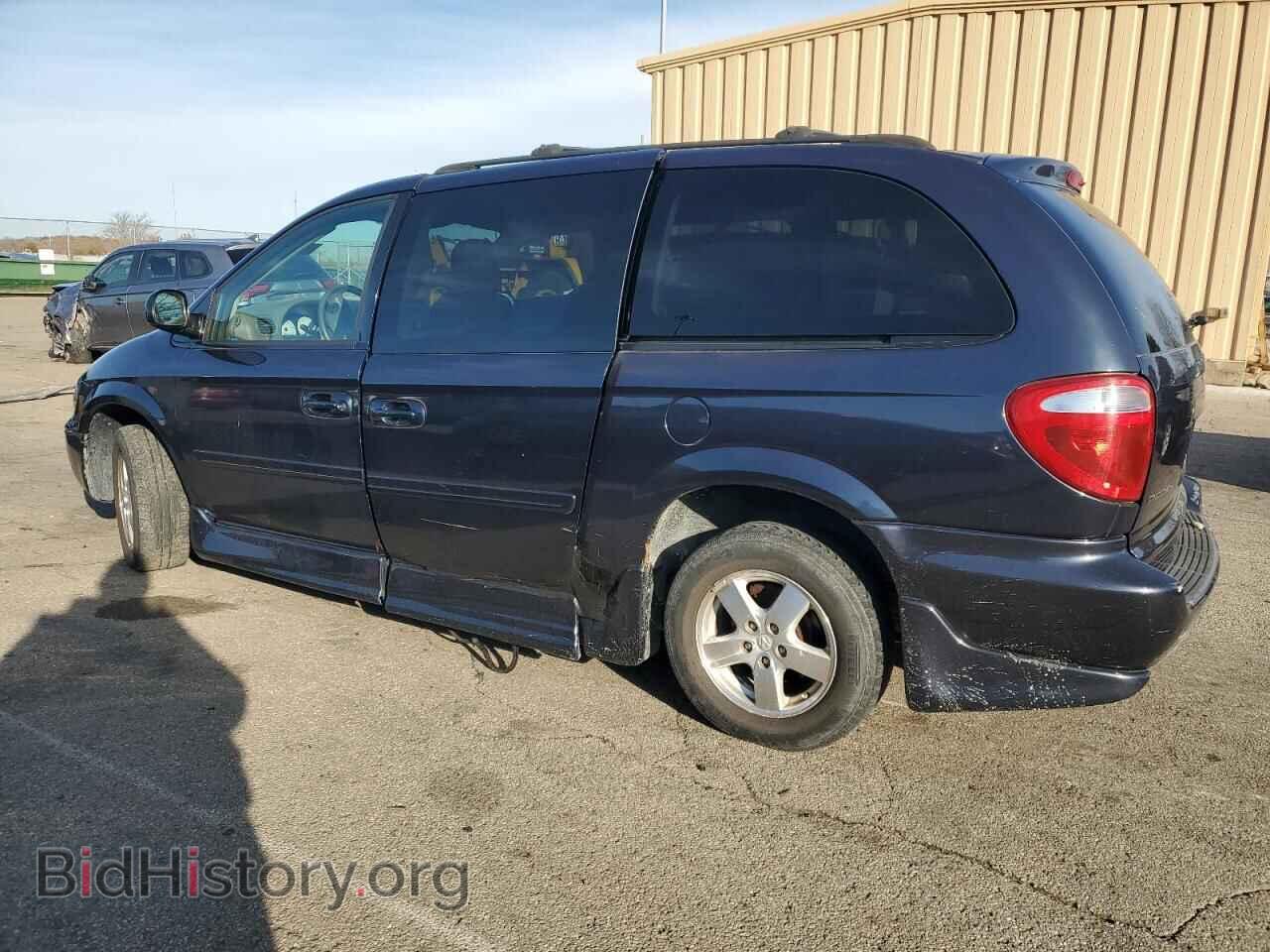 2007 DODGE All Models - VIN: 2D4GP44L97R314075 - Photo 2