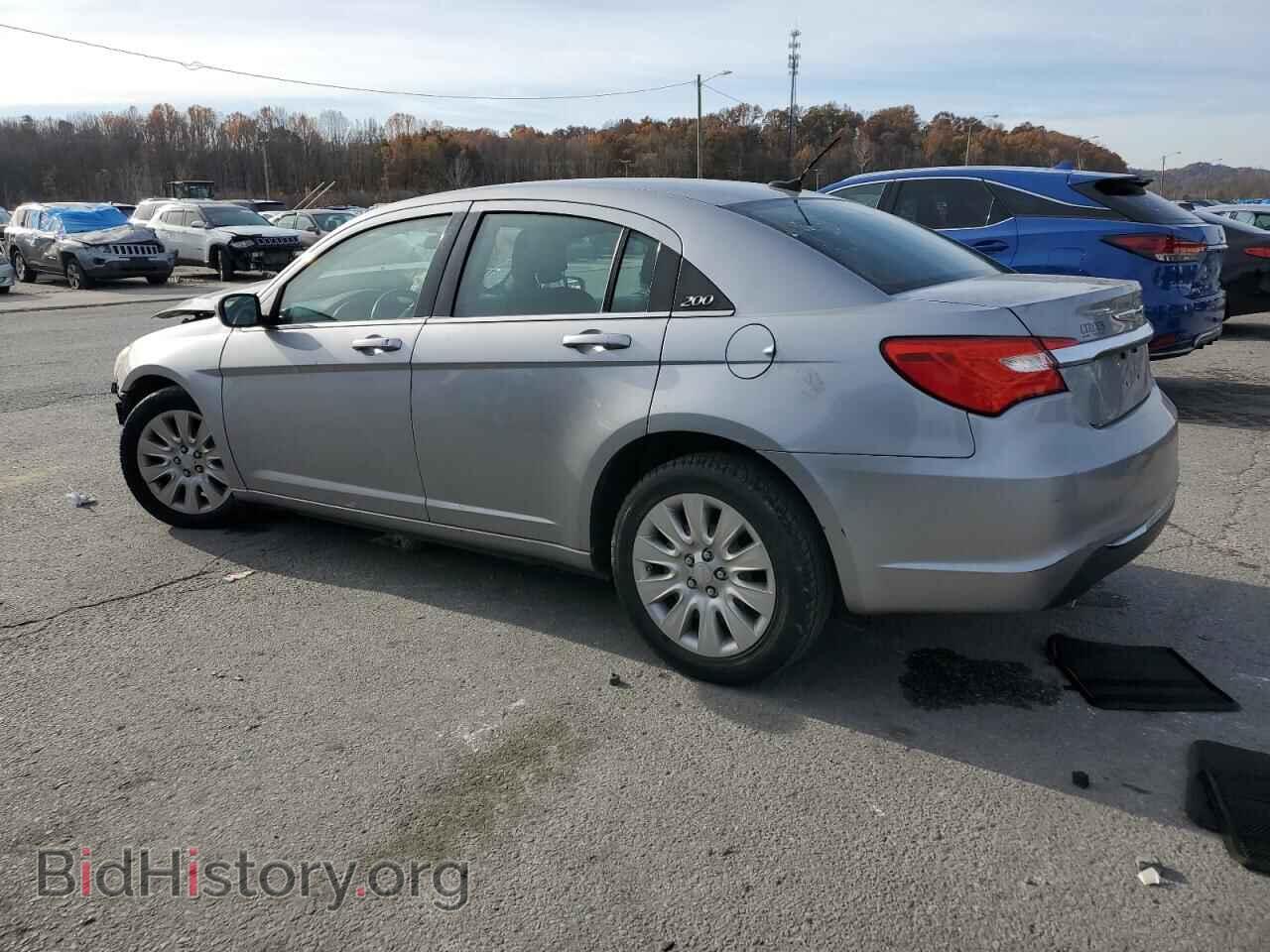 2013 CHRYSLER 200 - VIN: 1C3CCBAG4DN736318 - Фото 2
