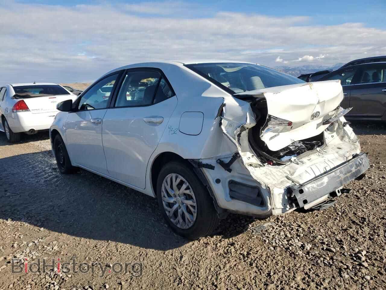 2018 TOYOTA COROLLA - VIN: 5YFBURHEXJP779366 - Фото 2