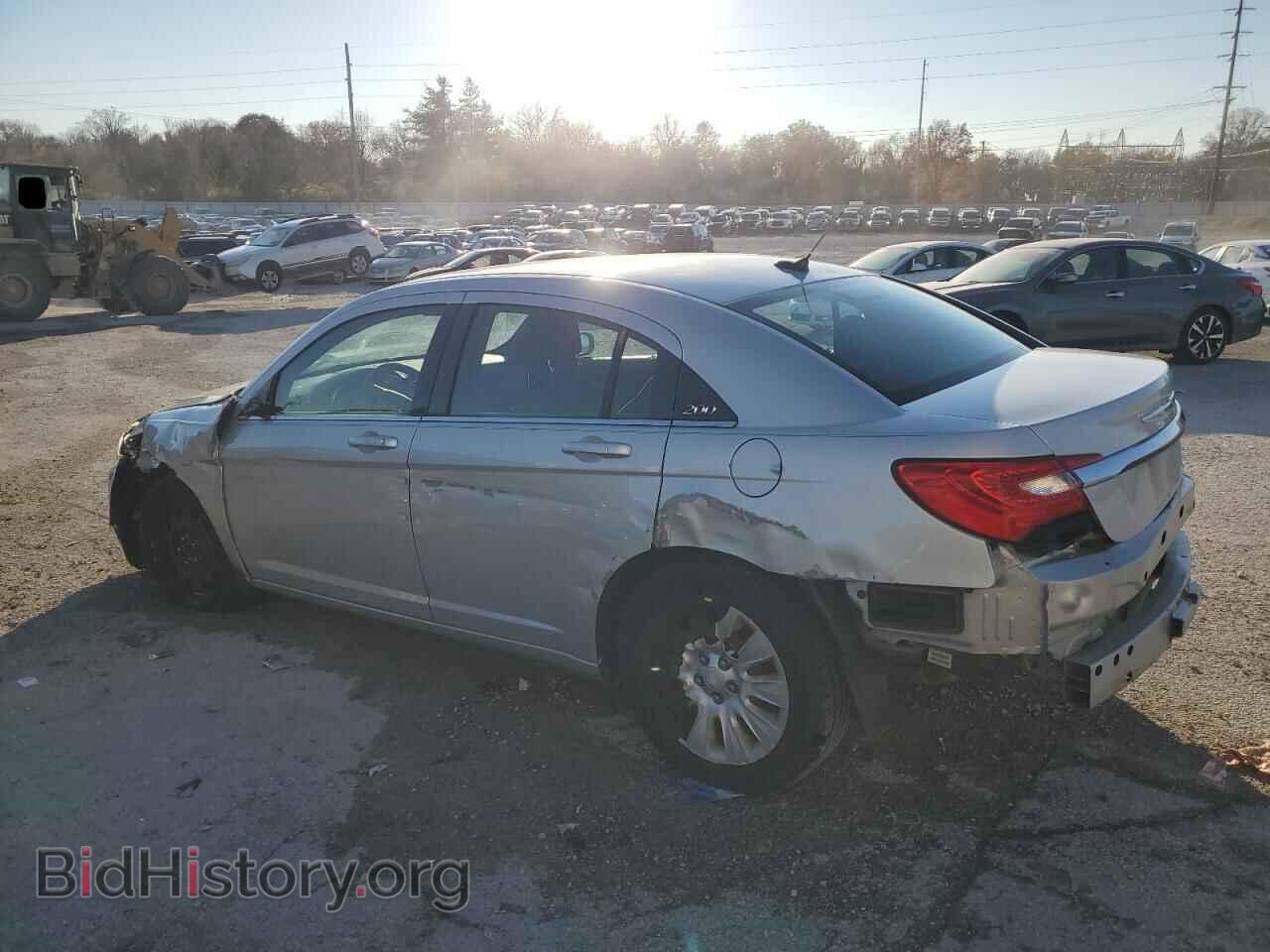 2012 CHRYSLER 200 - VIN: 1C3CCBAB5CN159690 - Фото 2
