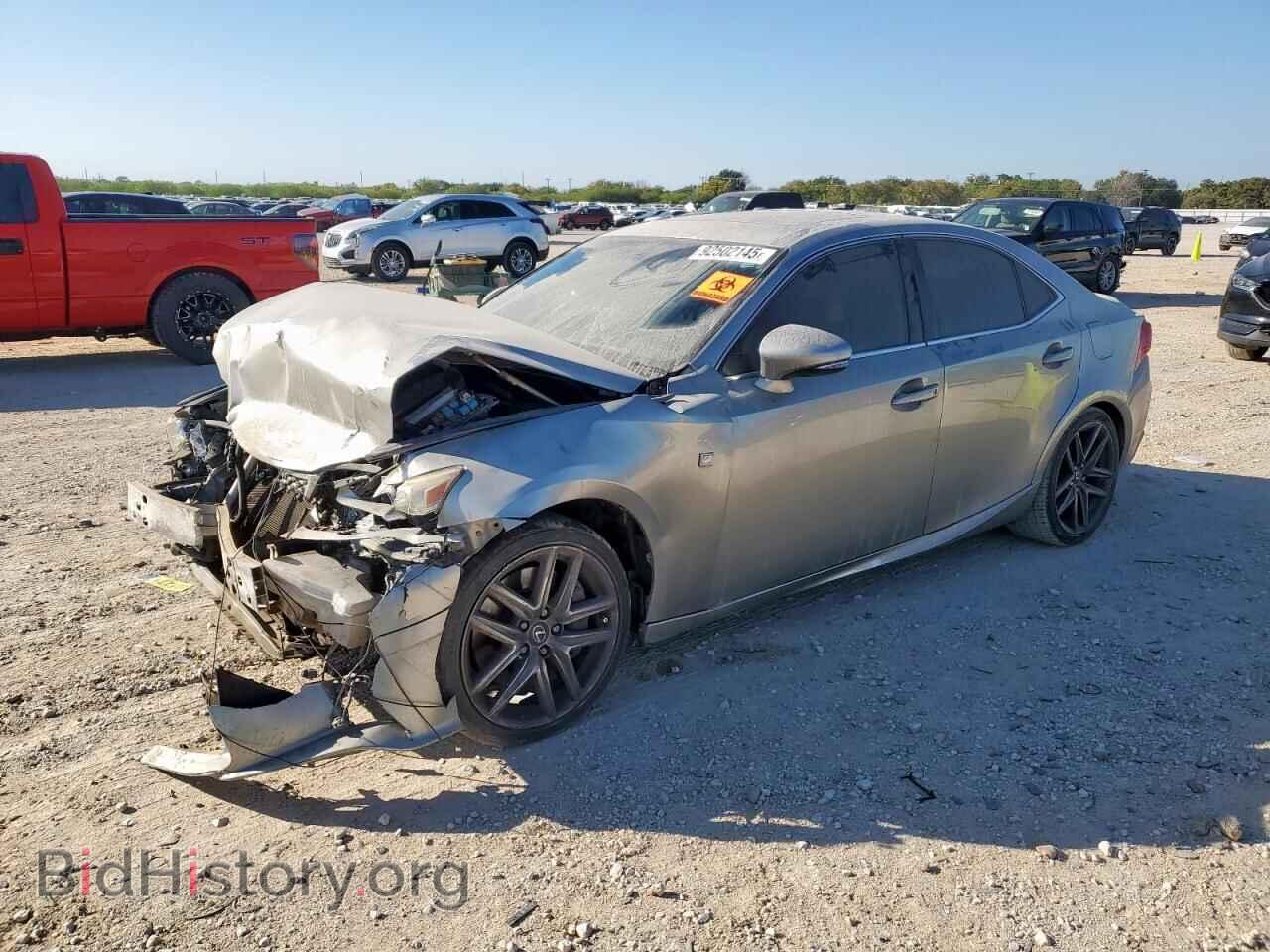 Photo JTHBA1D29G5032982 - LEXUS IS 2016