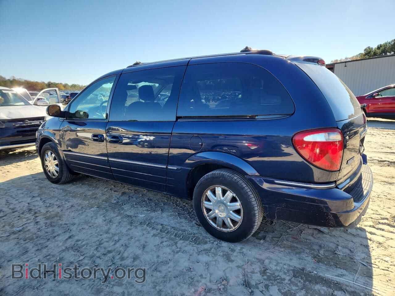 2005 CHRYSLER MINIVAN - VIN: 2C8GP64L35R294331 - Photo 2