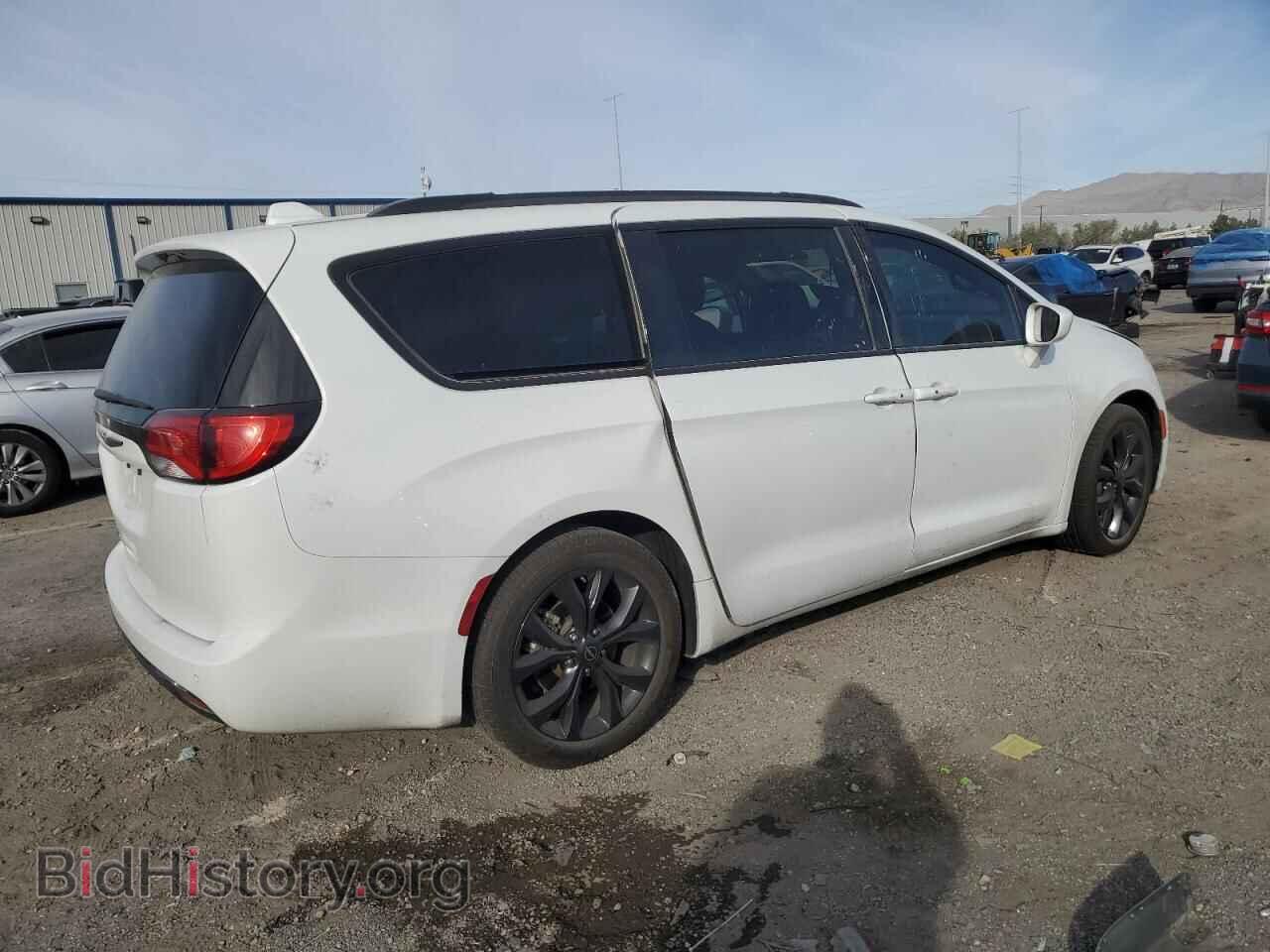 2018 CHRYSLER PACIFICA - VIN: 2C4RC1BG6JR226856 - Фото 3