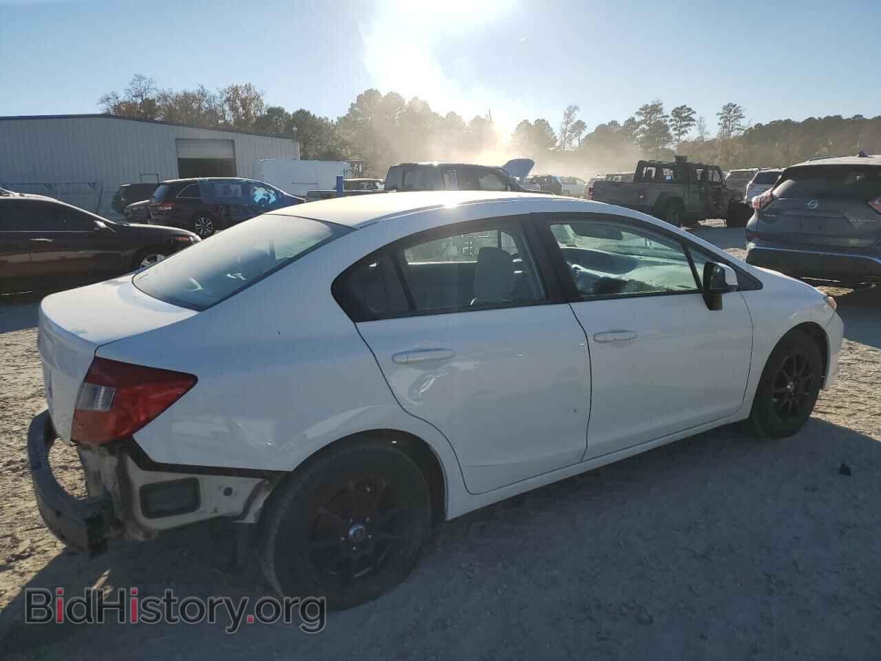 2012 HONDA CIVIC - VIN: 2HGFB2F57CH311803 - Фото 3