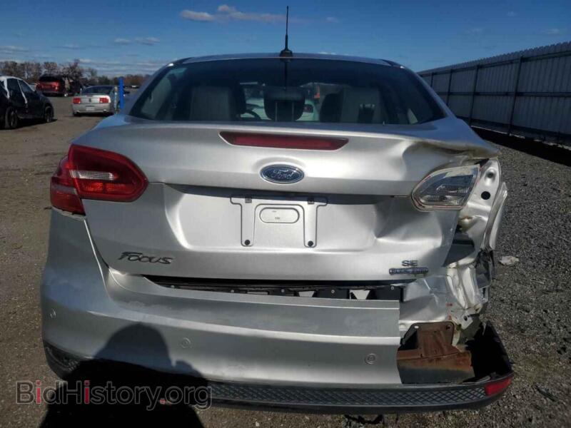2016 Ford FOCUS (VIN 1FADP3F20GL332316) — photo 6 of 12