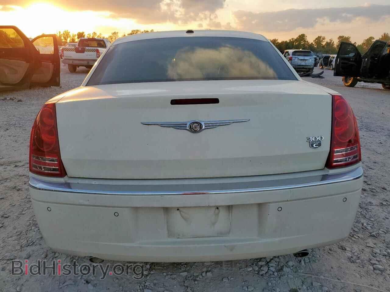 2010 CHRYSLER 300 - VIN: 2C3CA6CT6AH154149 - Фото 6