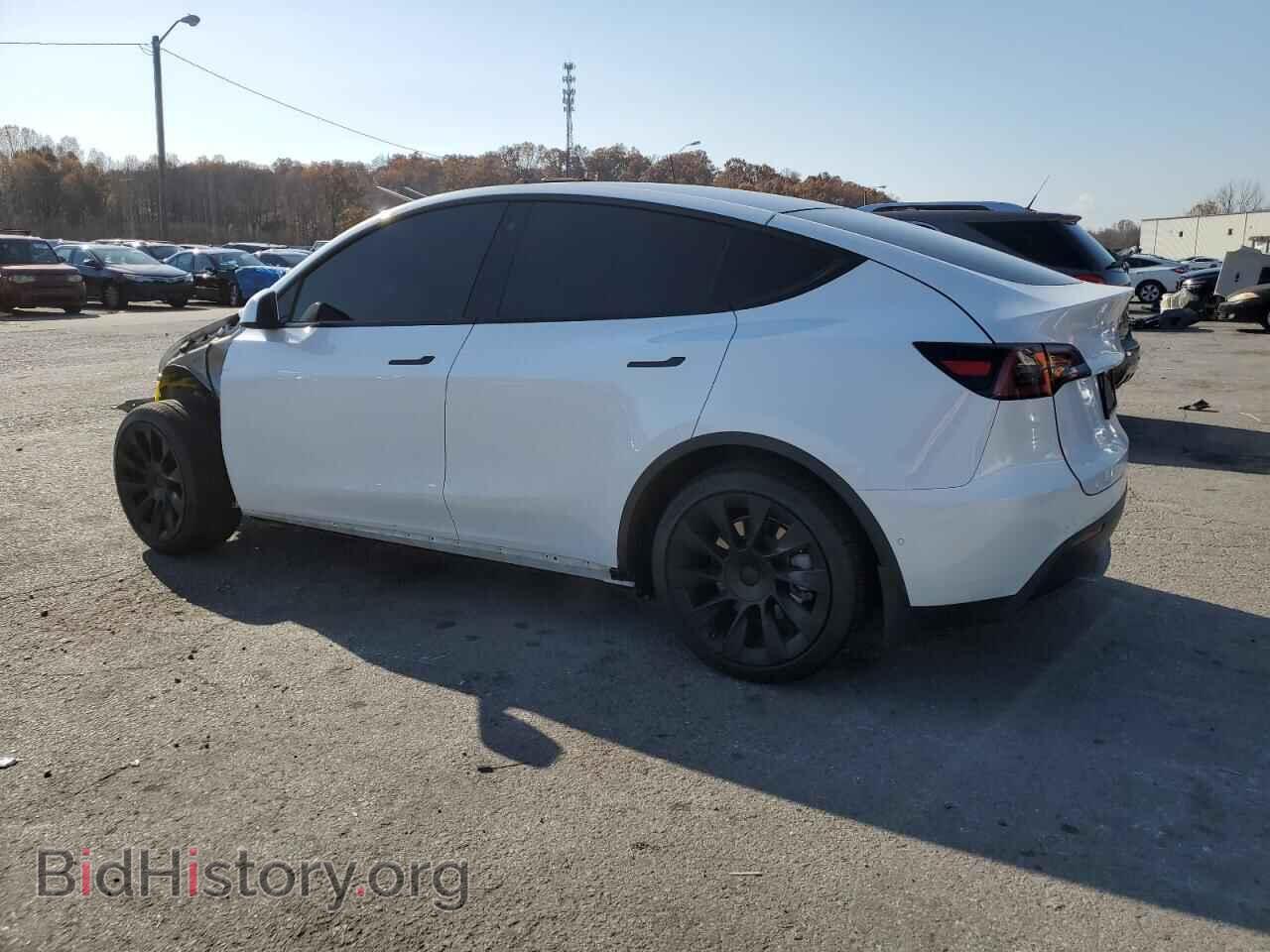 2021 TESLA MODEL Y - VIN: 5YJYGDEE1MF190554 - Фото 2