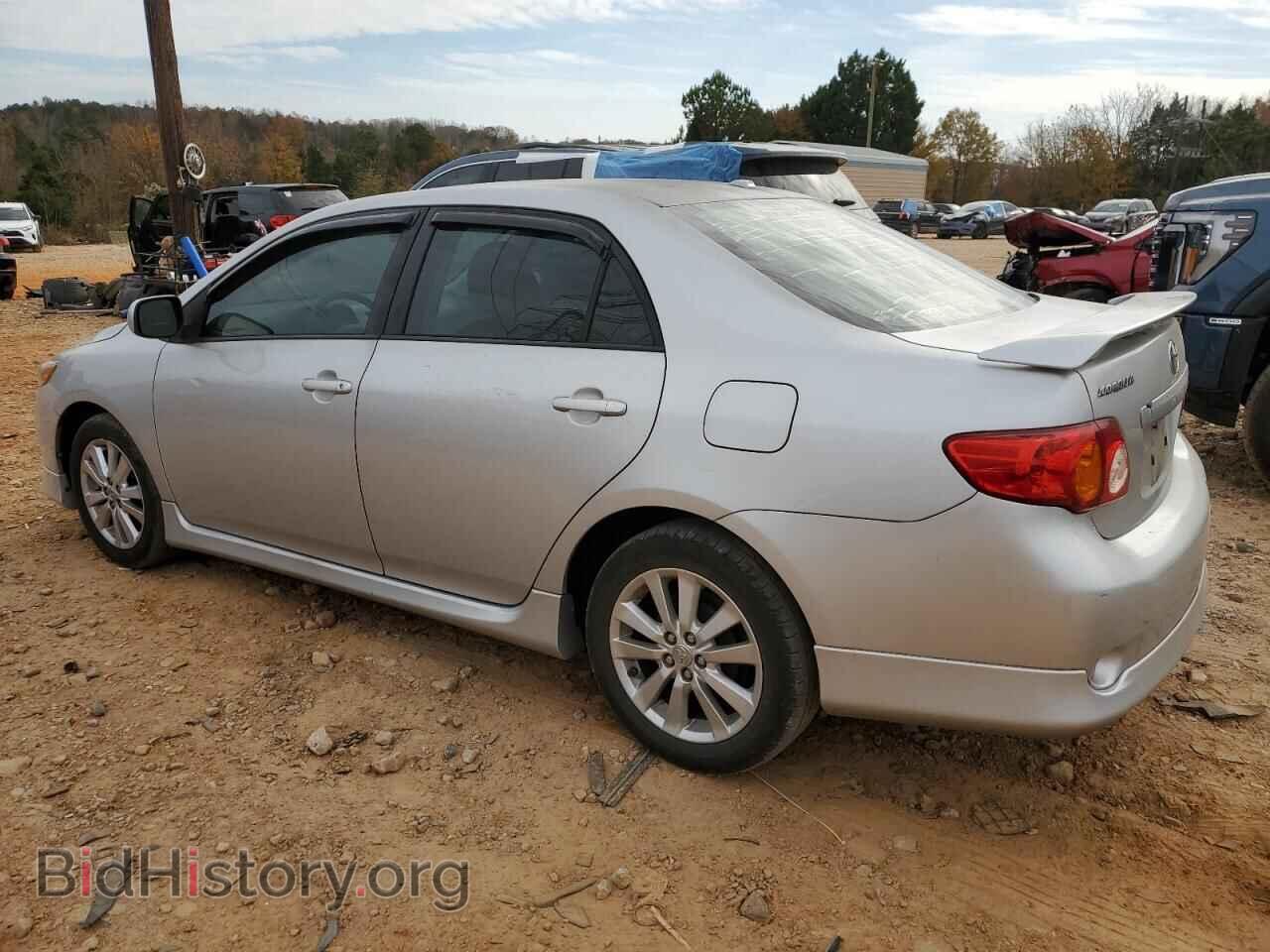 2010 TOYOTA COROLLA - VIN: 1NXBU4EE8AZ256000 - Фото 2
