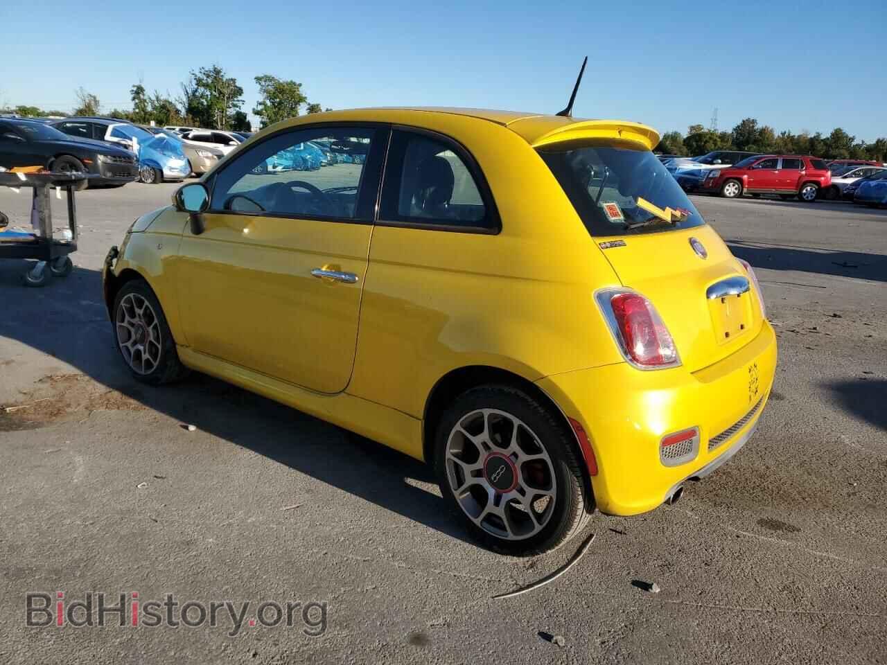 2015 FIAT 500 - VIN: 3C3CFFBR9FT615916 - Фото 2