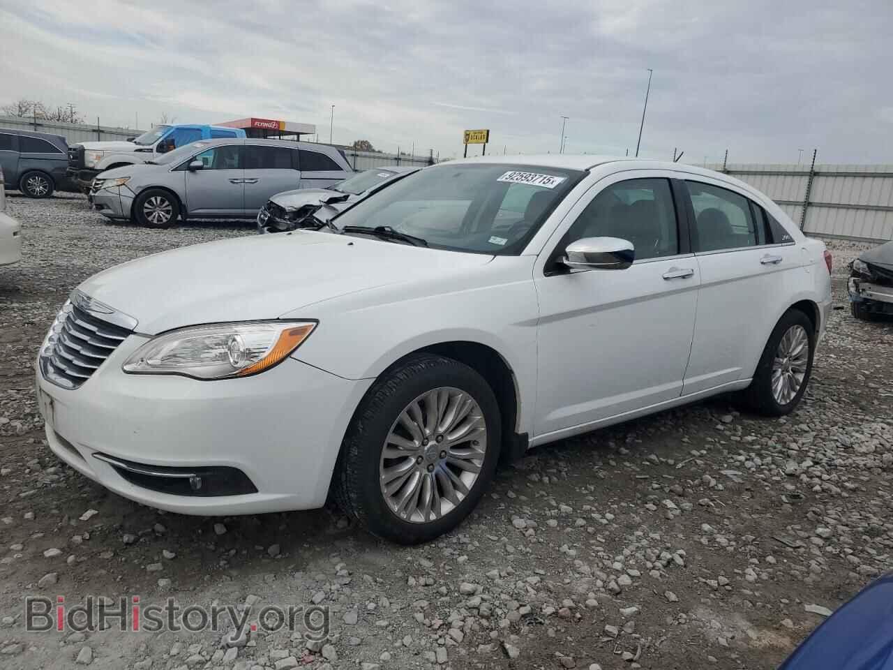 Photo 1C3BC2FG1BN618115 - CHRYSLER 200 2011