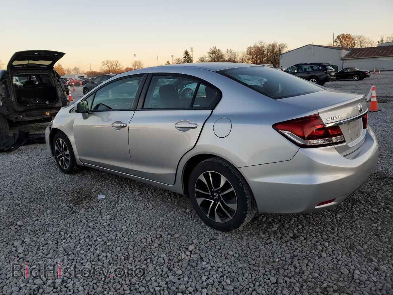 2015 HONDA CIVIC - VIN: 19XFB2F85FE105646 - Фото 2