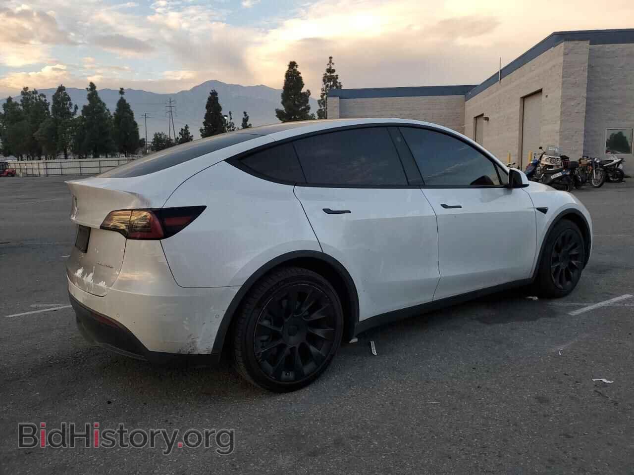 2021 TESLA MODEL Y - VIN: 5YJYGDEE2MF159667 - Фото 3