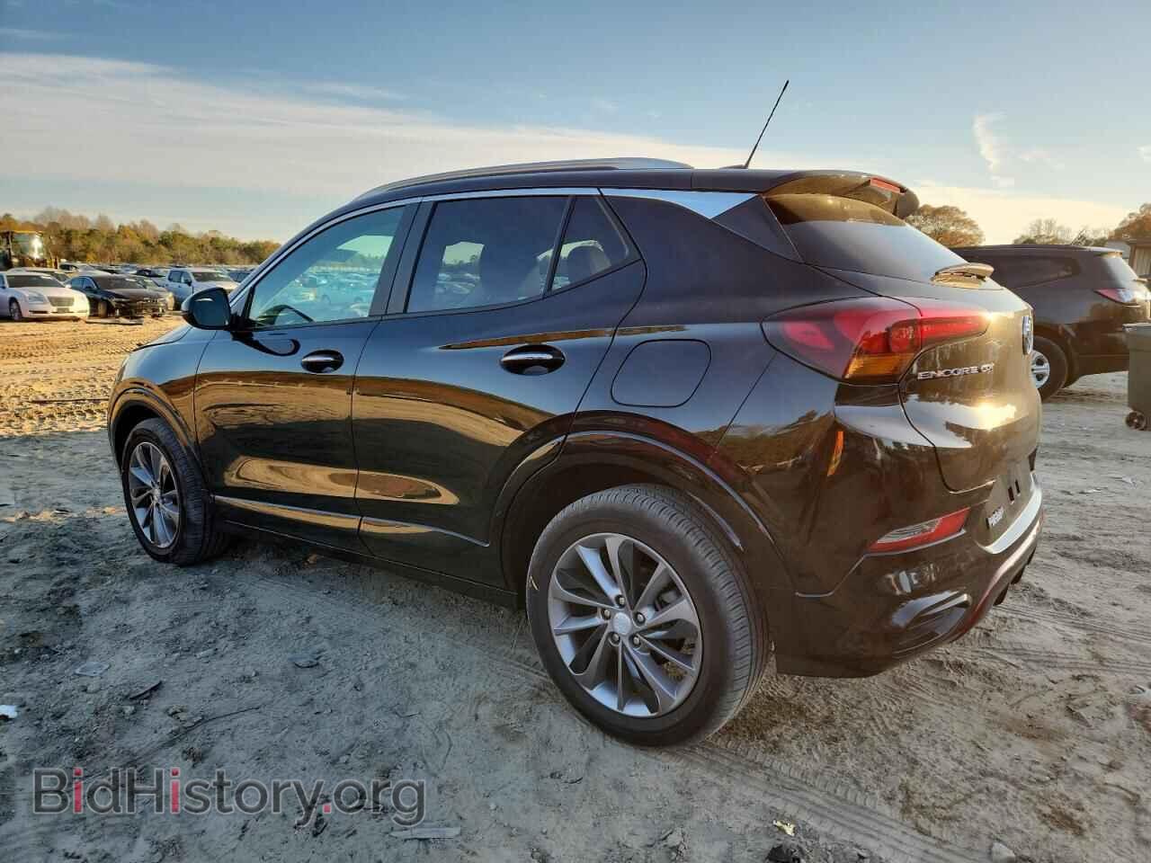 2022 BUICK ENCORE - VIN: KL4MMDSL5NB145982 - Photo 2