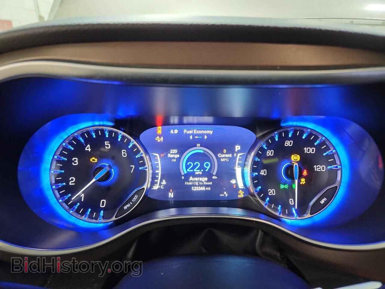 2017 CHRYSLER PACIFICA - VIN: 2C4RC1EG2HR832872 - Photo 9