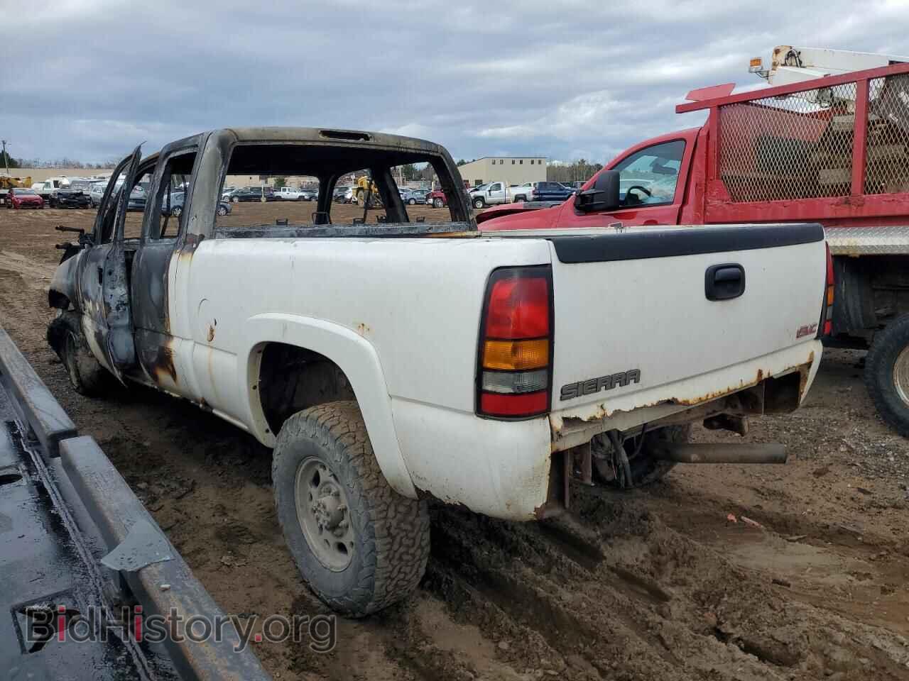 2007 GMC SIERRA - VIN: 1GTHK29D47E186606 - Фото 2