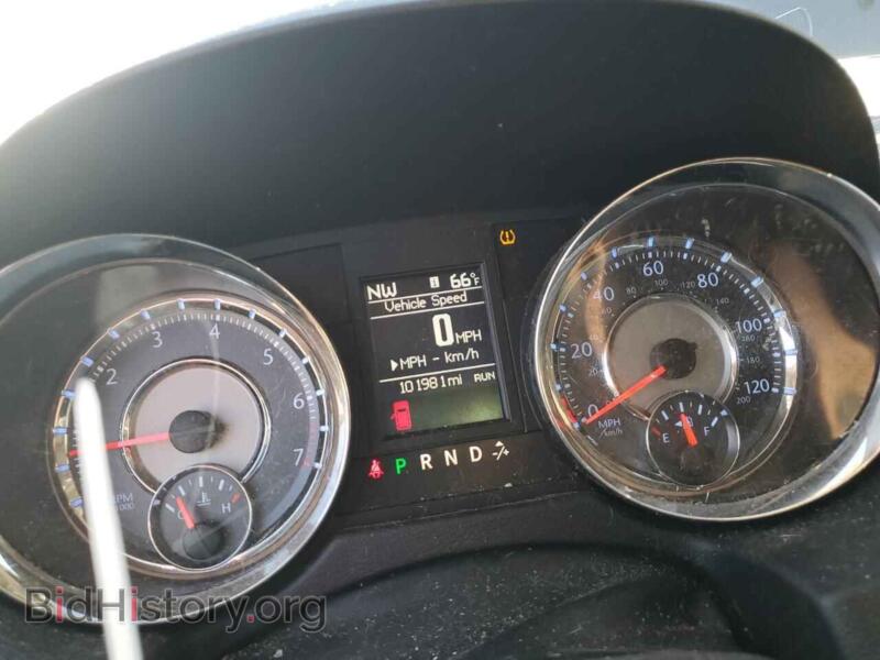 2016 Chrysler MINIVAN (VIN 2C4RC1GG5GR174556) — photo 9 of 13
